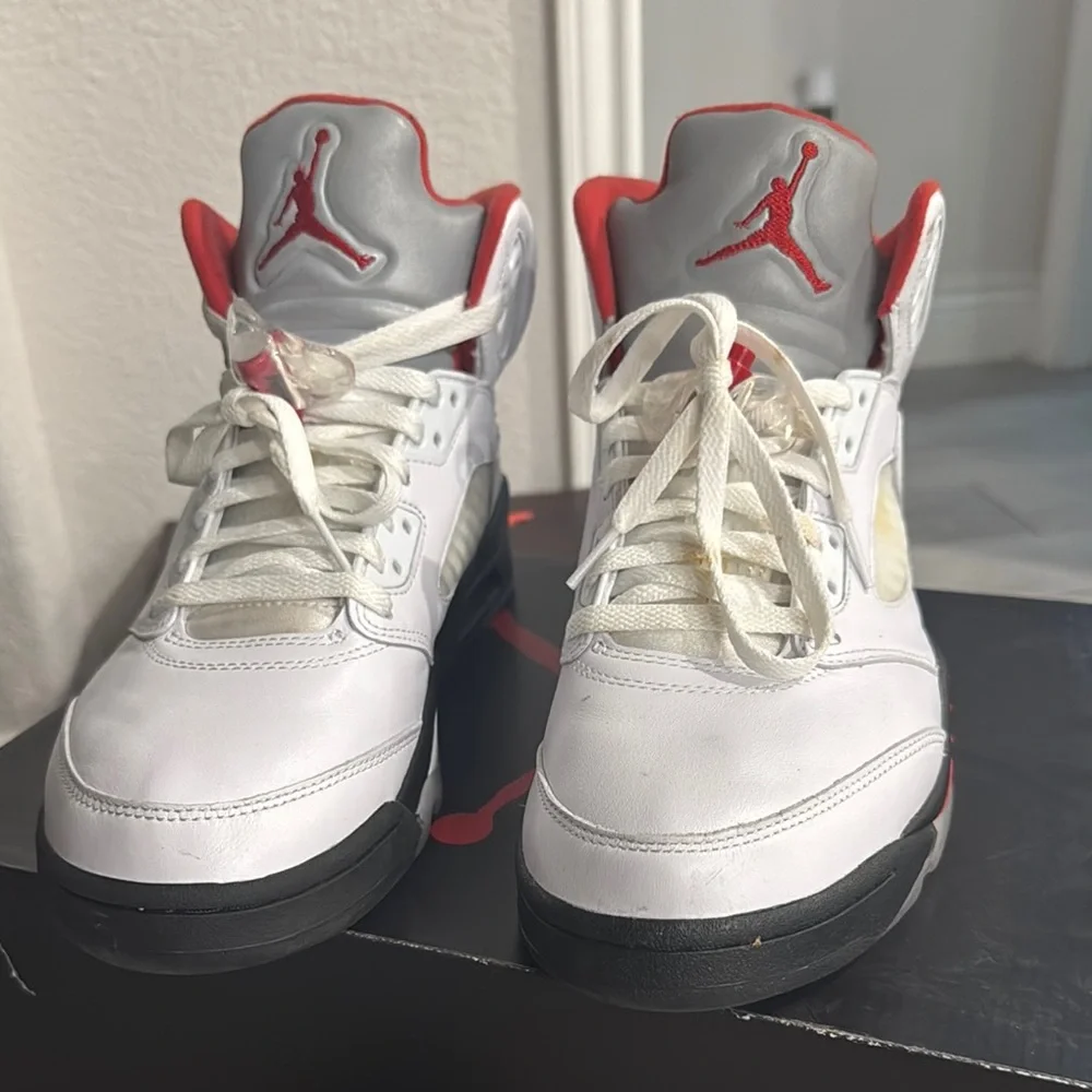 Nike Air Jordan 5 Retro White Red Sneakers - Picture 3 of 6